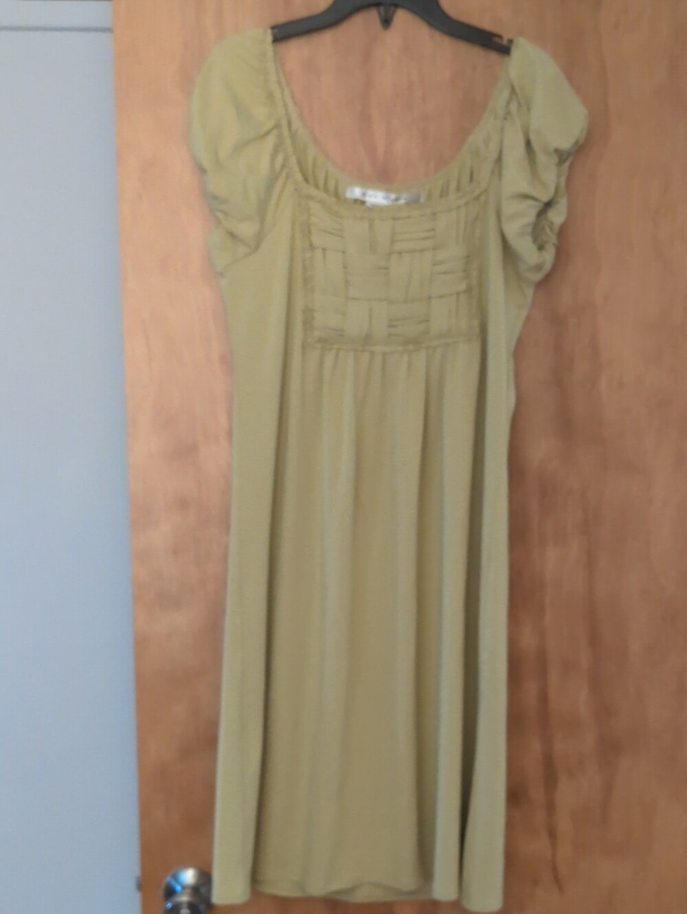 Max Studio Olive Green Scoop-Neck Midi Dress